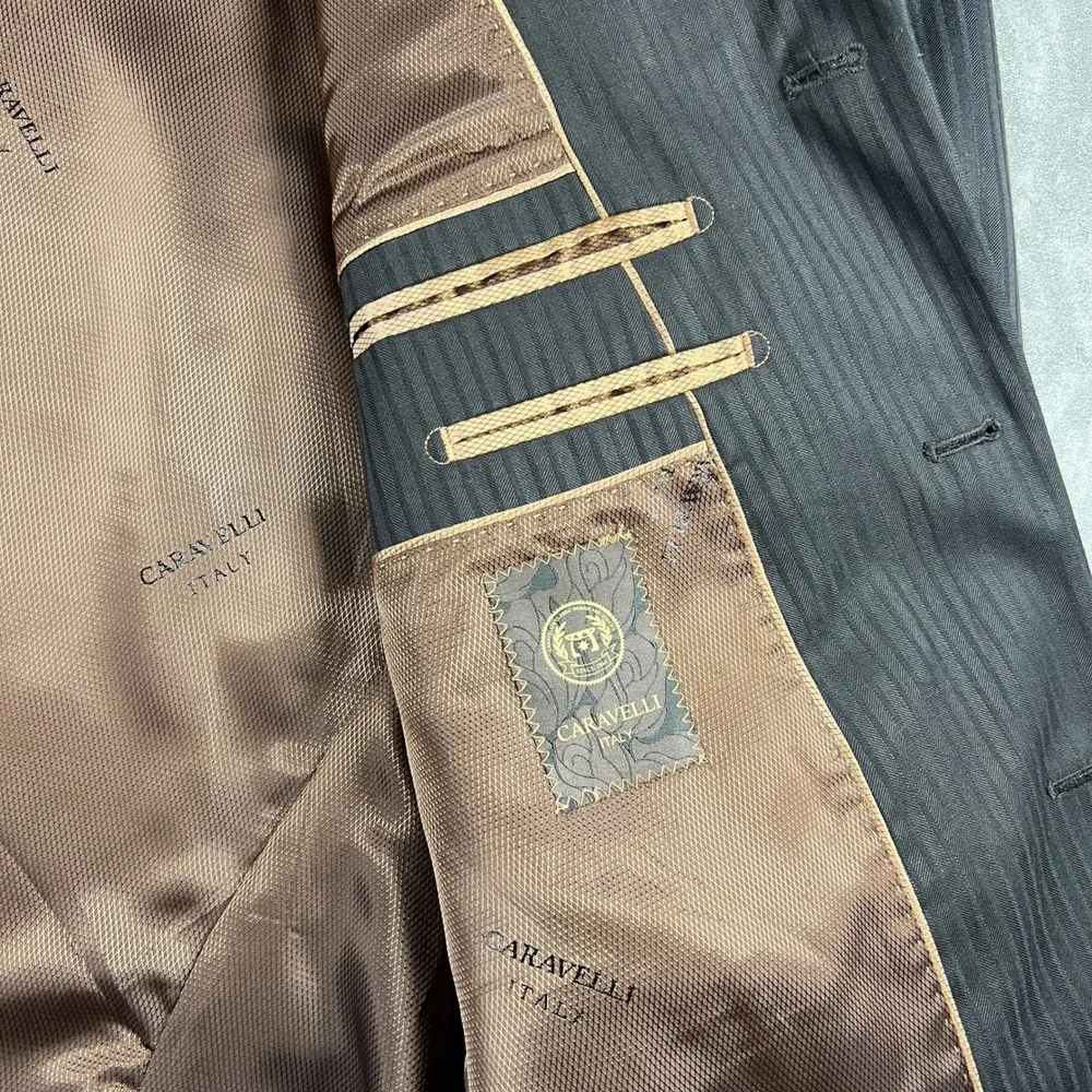 Caravelli Italy Mens 46R Black Pinstripe 3 Button Suit Jacket Blazer